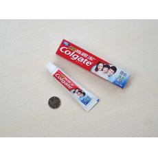 高露洁超强牙膏