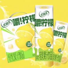 优酸乳嚼柠檬轻...